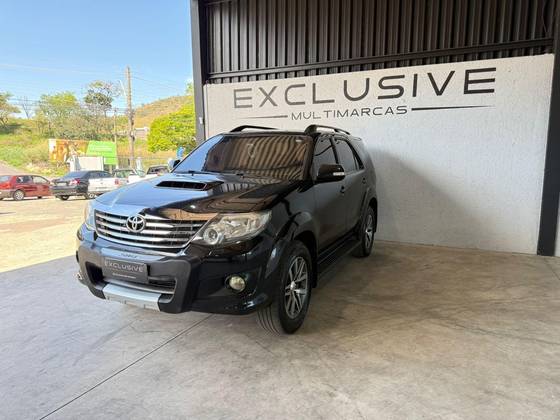 TOYOTA HILUX SW4 3.0 SRV 4X4 16V TURBO INTERCOOLER DIESEL 4P AUTOMÁTICO